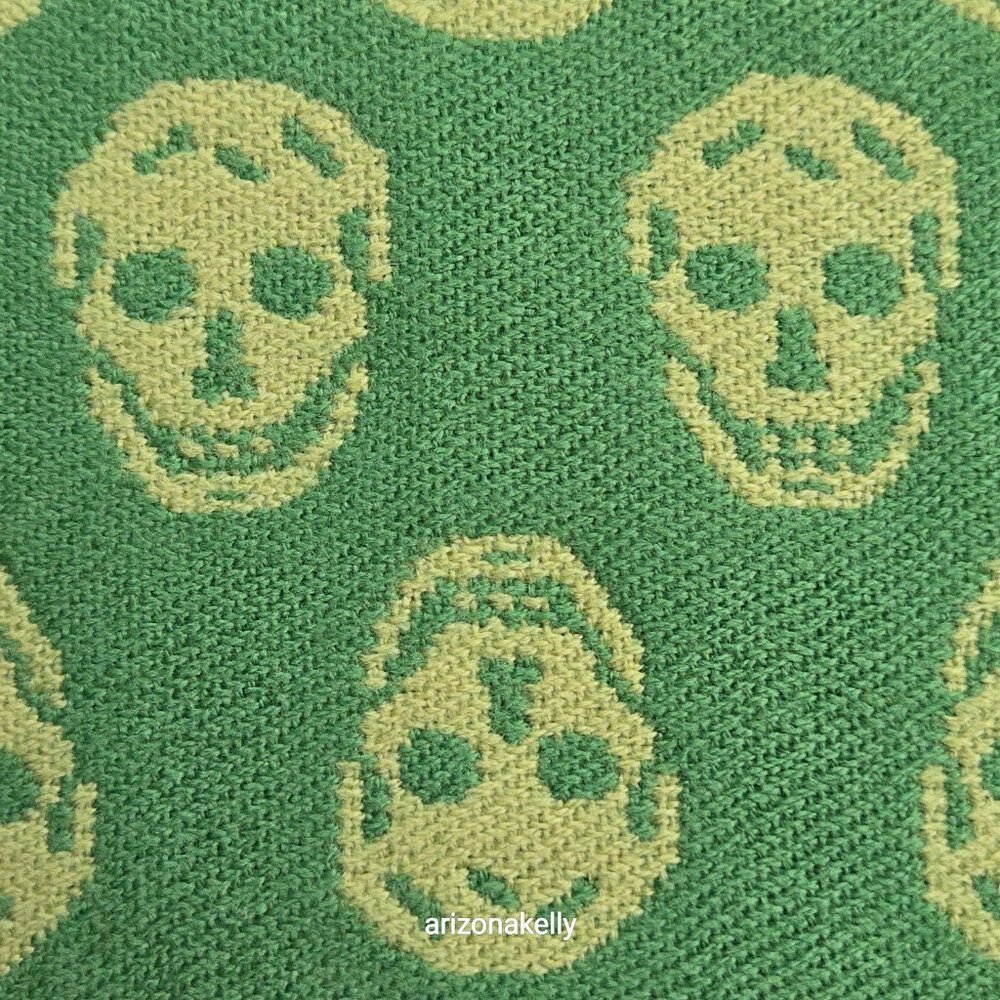 NWOT McQueen Wool Reversible Skull Scarf Kelly Green/Lime Green - Picture 10 of 12